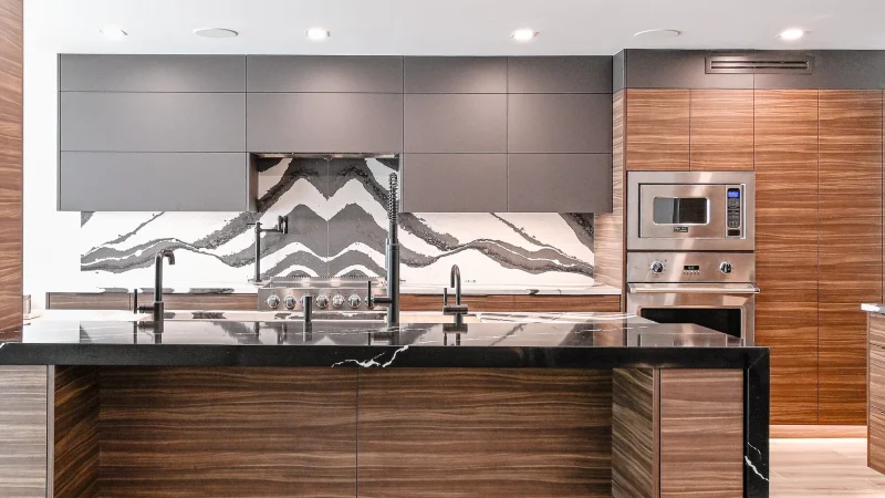 ผนังหินขัด